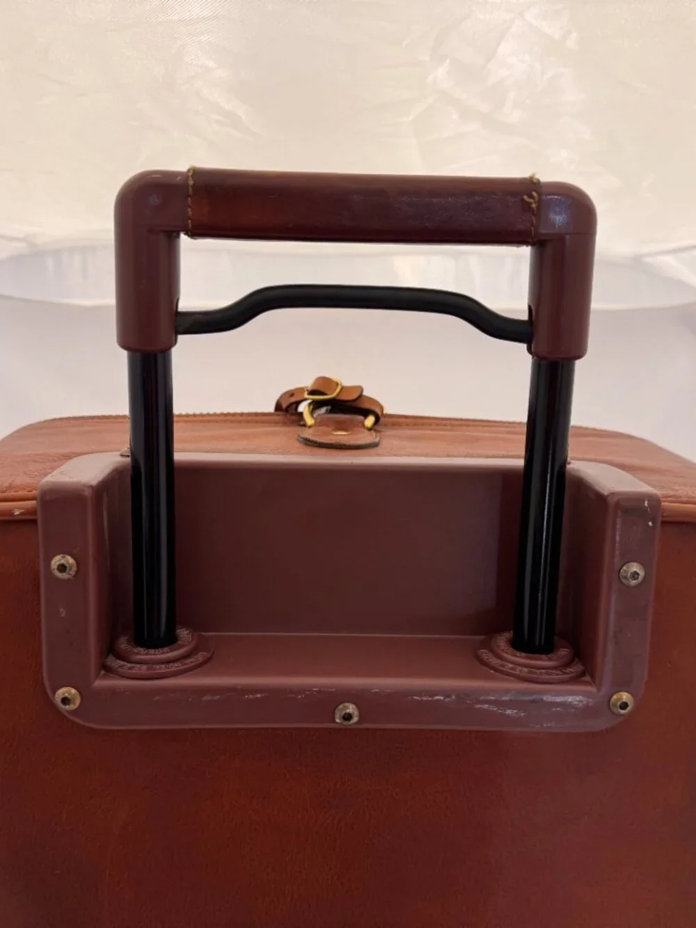 Ghurka No. 51 Traveler Vintage Leather Wheeled Suitcase